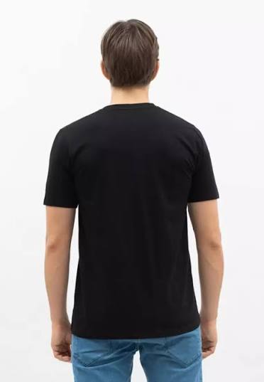 Hitam